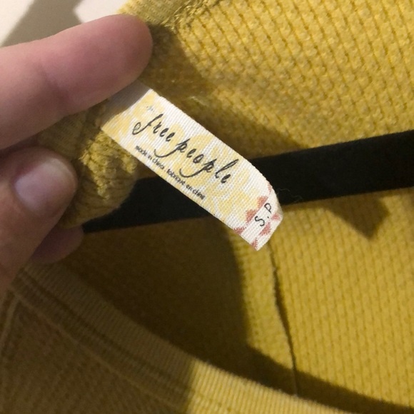 Free People Alpine Cuff Thermal SZ S Yellow Shirt - Picture 4 of 8